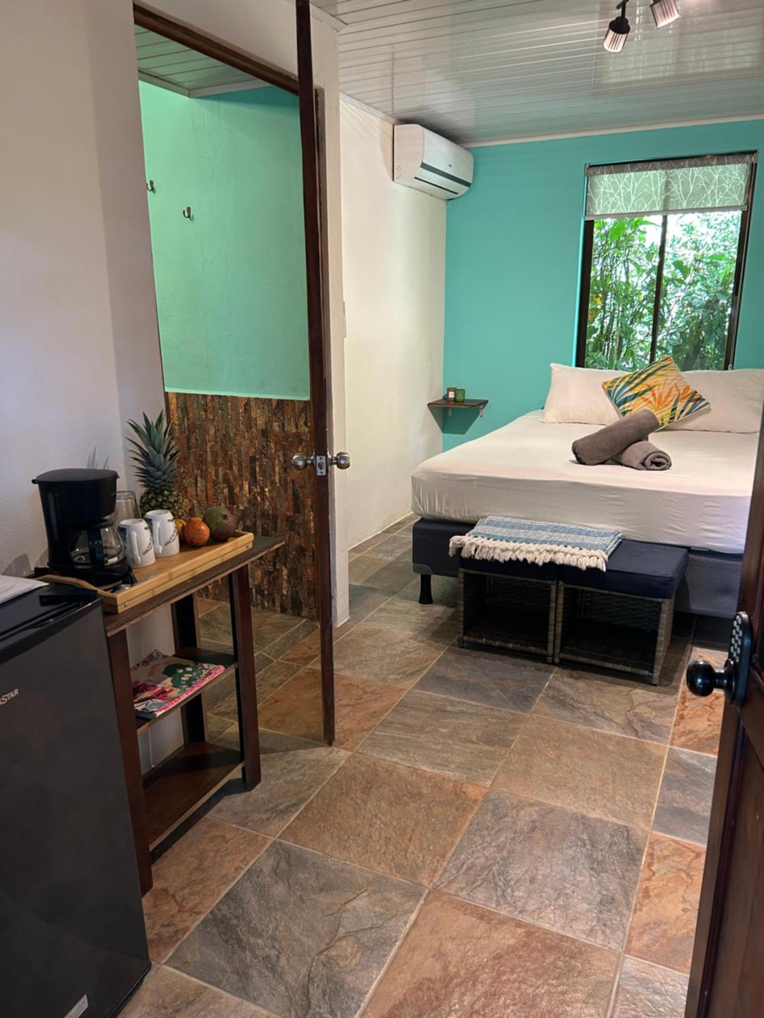 Boutique Rooms River Front At La Junta Dominical Exterior foto